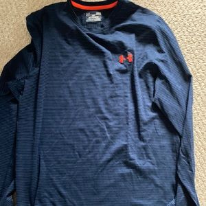 Men’s long sleeve under armor shirt